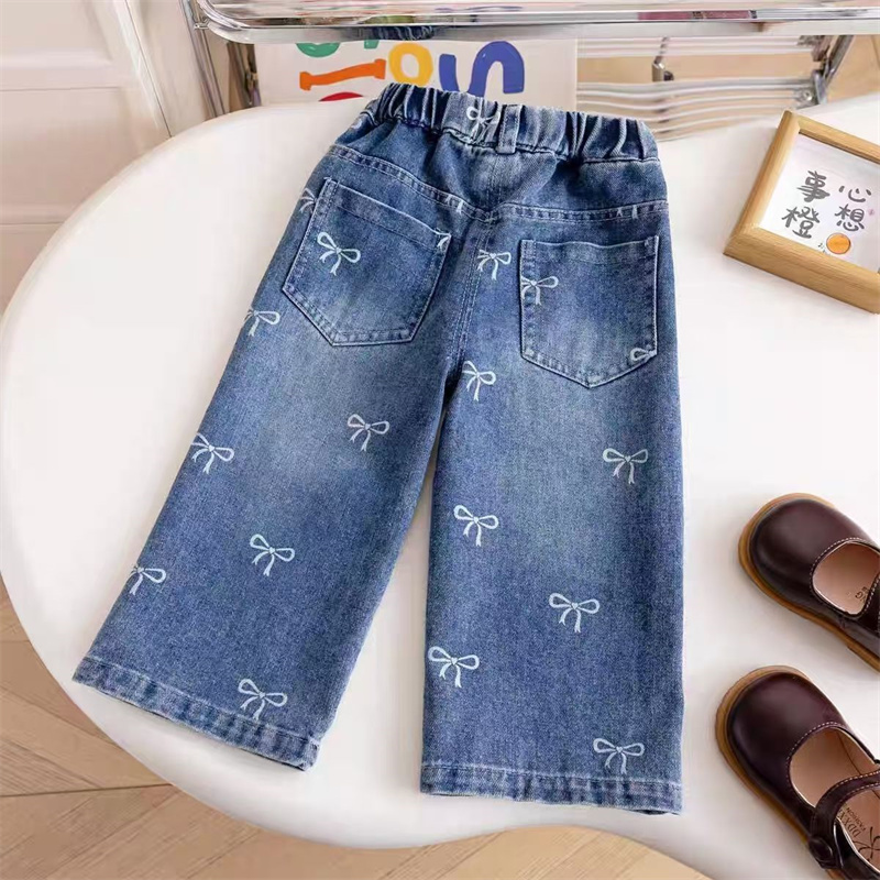 Pantalones vaqueros de primave - Baby Clothing Drawing reseña y precio