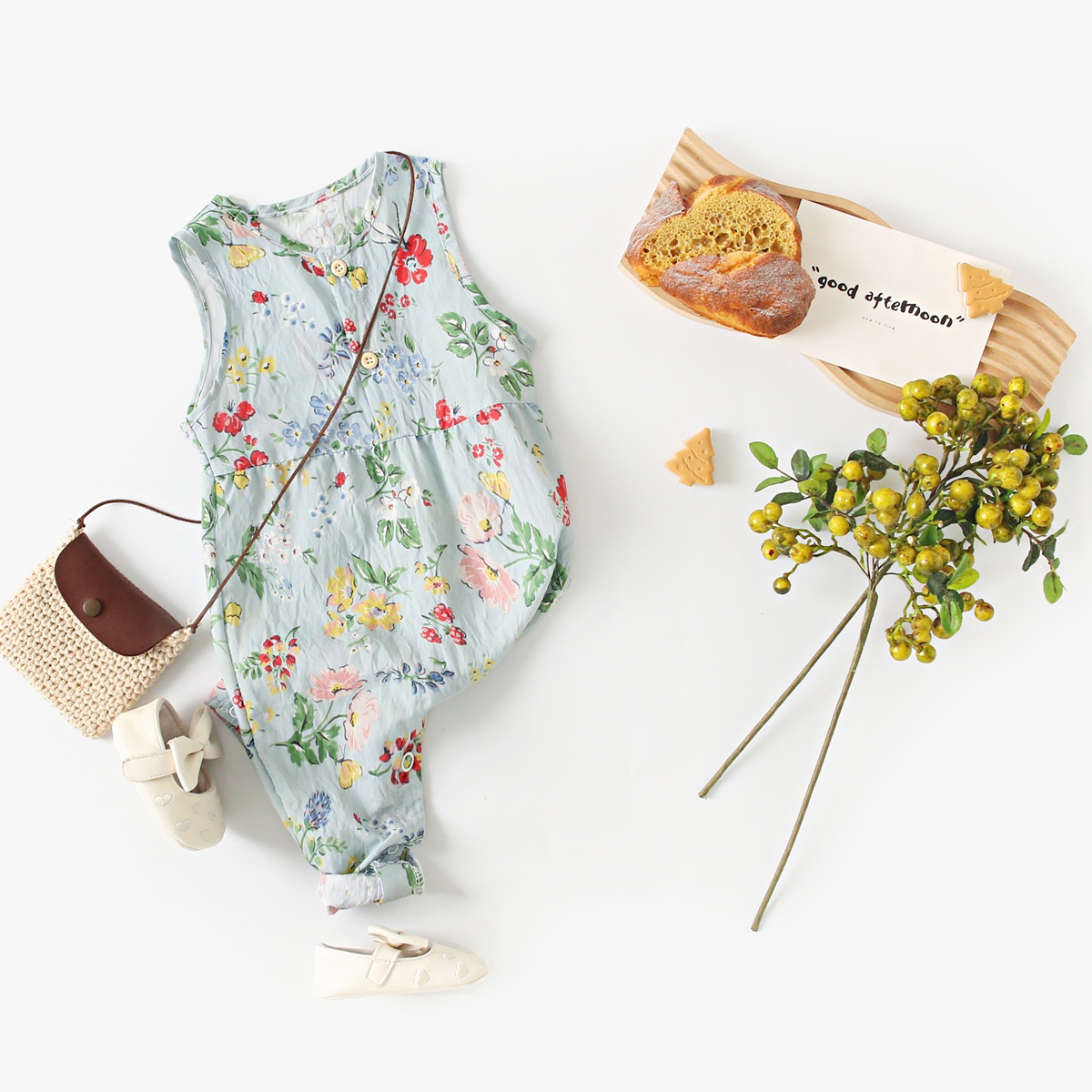 Monos con estampado de flores  - Baby Clothing Drawing reseña y precio